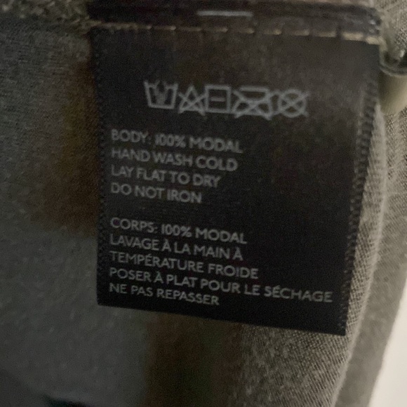 Urban Outfitters Tshrit - Picture 3 of 5